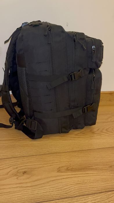 Czarny plecak dla aktywnych - na siłownię, fitness lub sztuki walki