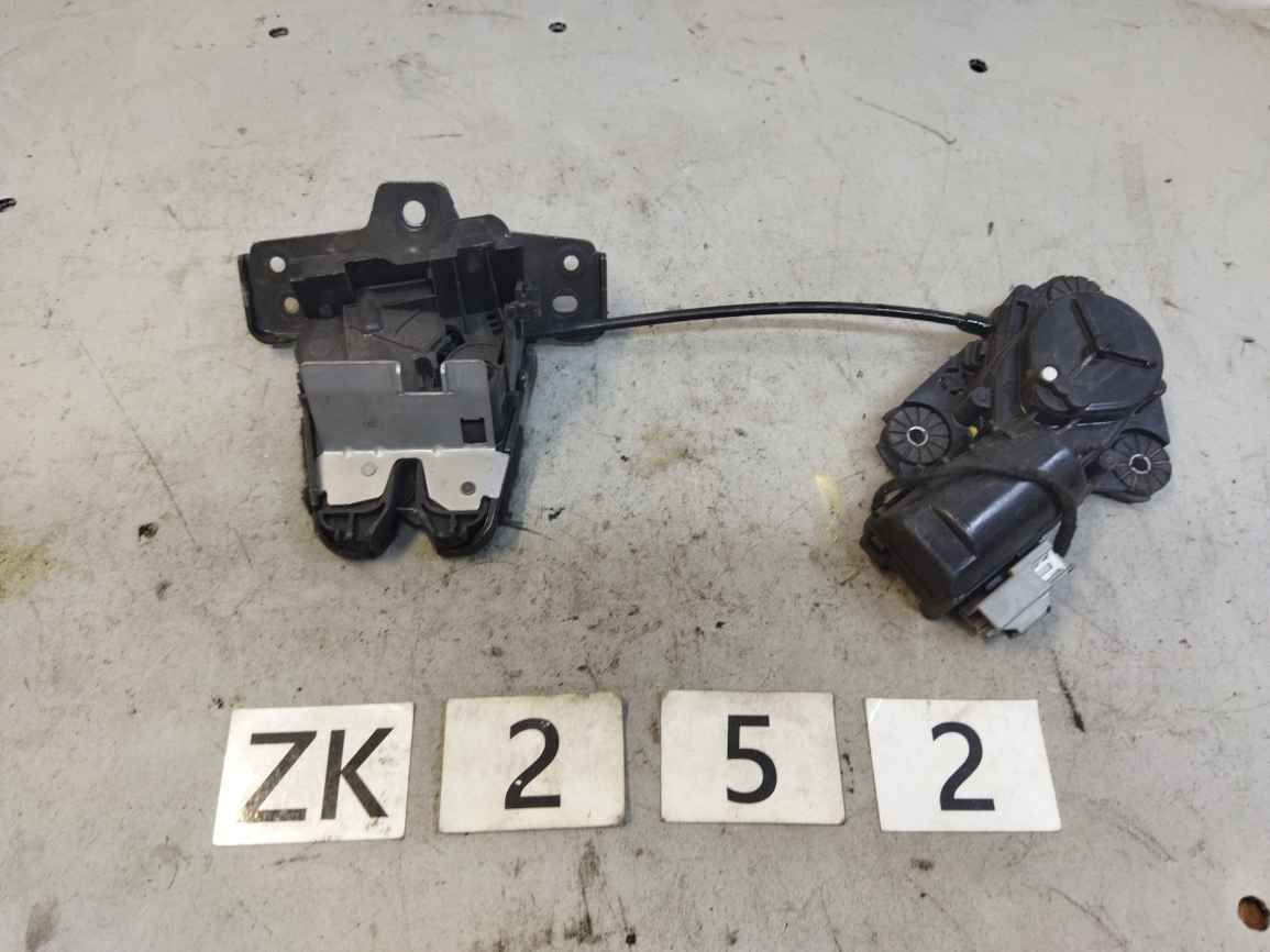 Volvo V60 S60 XC40 XC60 XC90 замок кришки багажника ZK0252 31484699