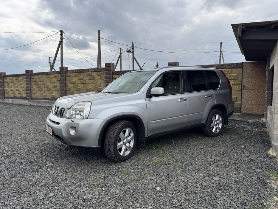 Nissan Xtrail t31 2009 2.0 дизель автомат 4х4
