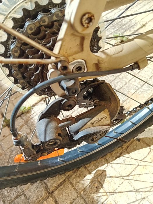 Btwin 700 full suspension rodas 28"