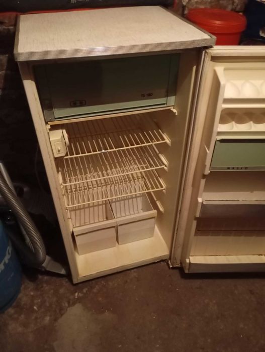 Lodówka  100 % sprawna