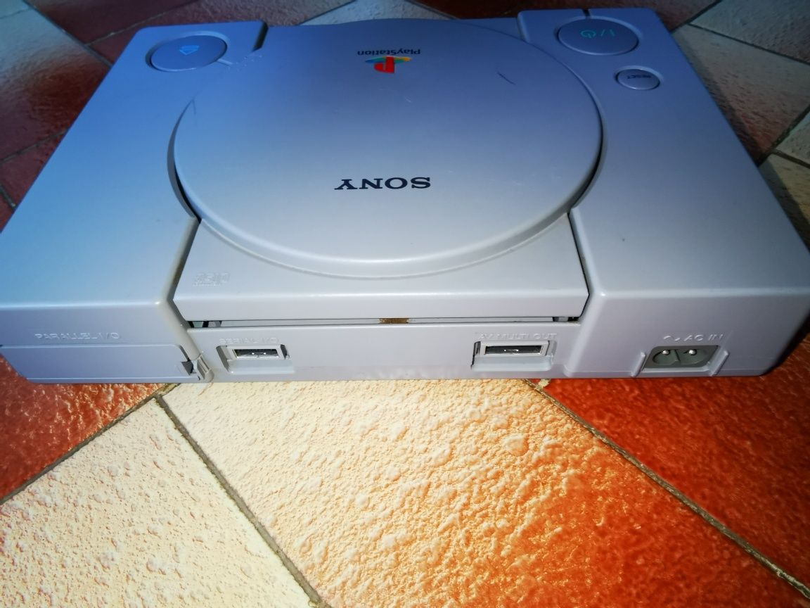 Playstation 1 + 1 Comando