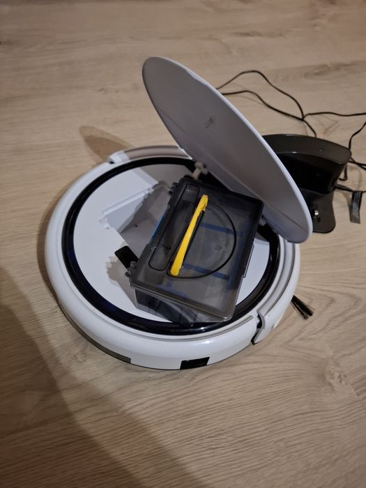 Robot sprzątający Medion odkurzacz myjący