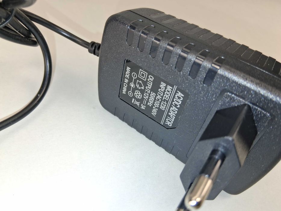 N273 Adapter Zasilacz 230V na Gniazdo Zapalniczki 12V 3A