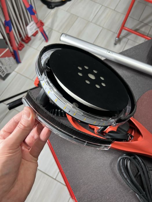 Шлифмашина для стен и потолков Жираф Yato YT-82355 с пылеудалением