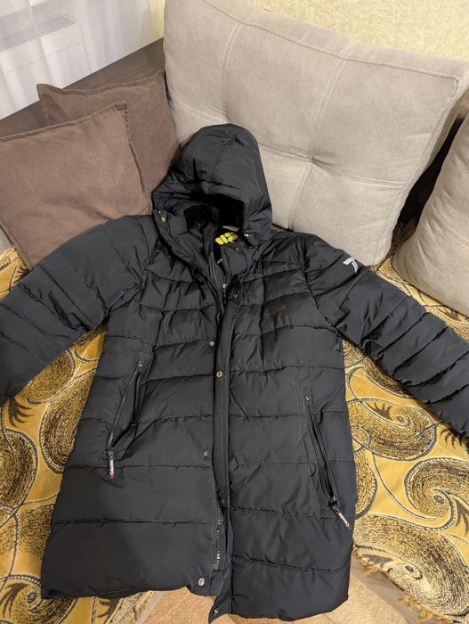 Чоловіче зимове пальто(довга куртка). Розмір L