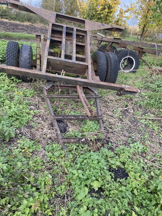 причіп до великих тракторів