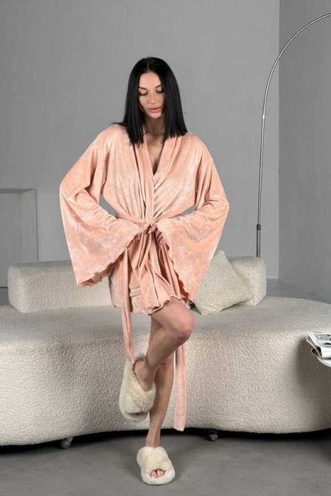 Велюровий жіночий жэнский міні халат