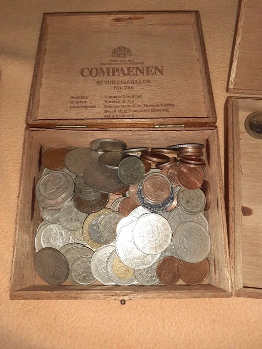 Moedas e notas antigas