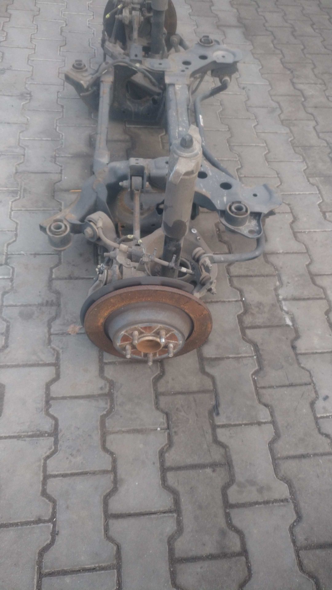 ) S-Max Mk2 zawieszenie tył belka wahacze sanki piasty