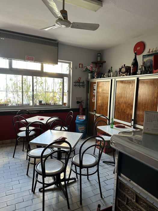 Café/Espaço comercial