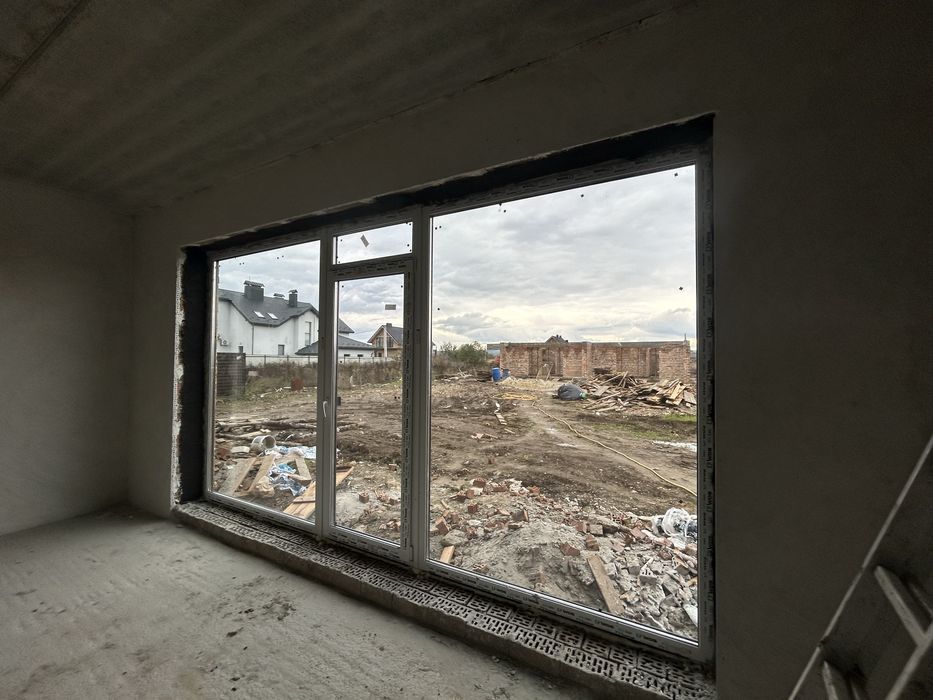 Сучасний ДУПЛЕКС : гараж + приватна ділянка