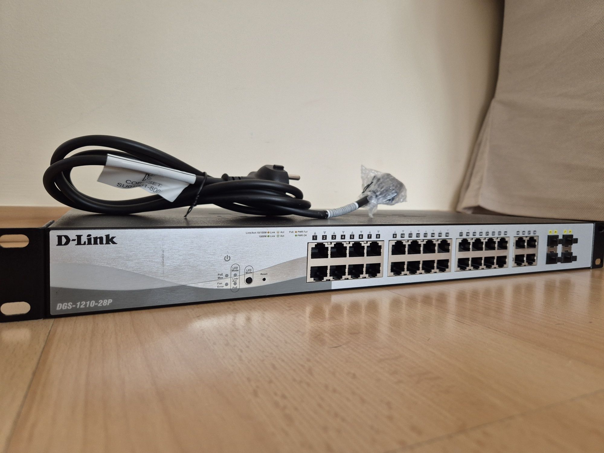 Switch D-Link DGS 1210 28p / DES 1210 28p / Netgear ProSafe