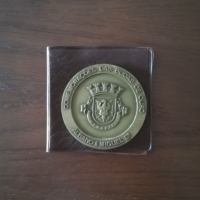 Medalha comemorativa de 1990