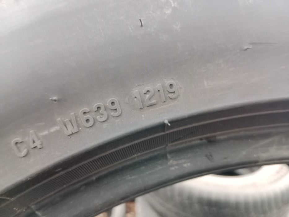Opona używana 225/60R17 Pirelli Winter Sottozero 3 1szt.