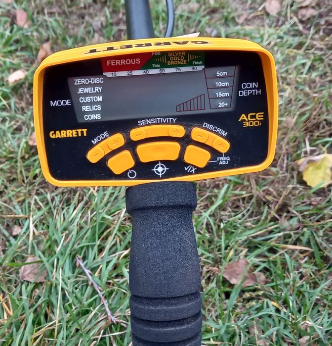 Металошукач гаррет 300i.