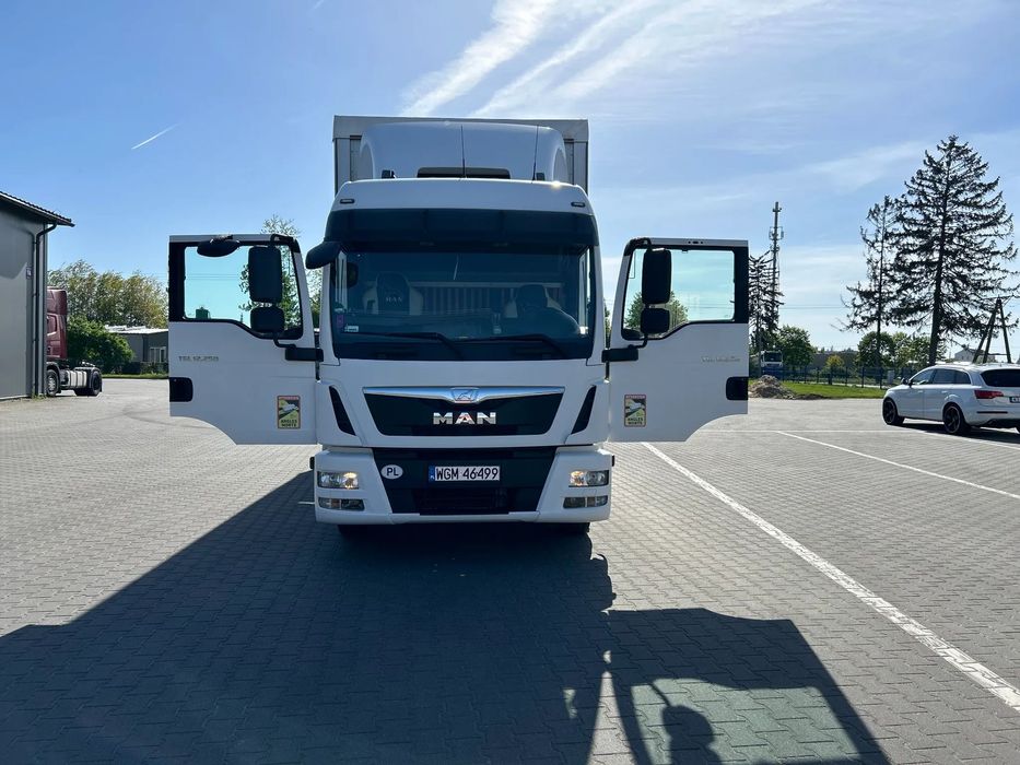 MAN 2015  Man Tgl 12.250 / Edscha / Euro 6 / Mega 7.7X2.48X3m / Firana
