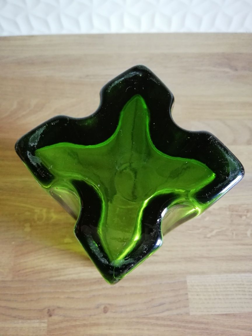 wazon flakon zielony geometryczny
