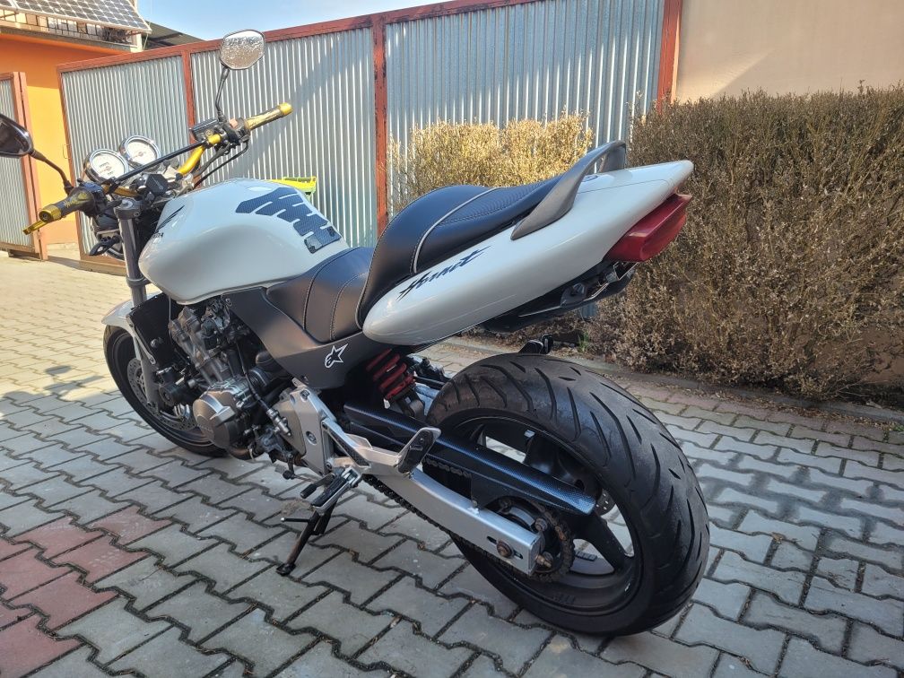 Honda hornet pc34