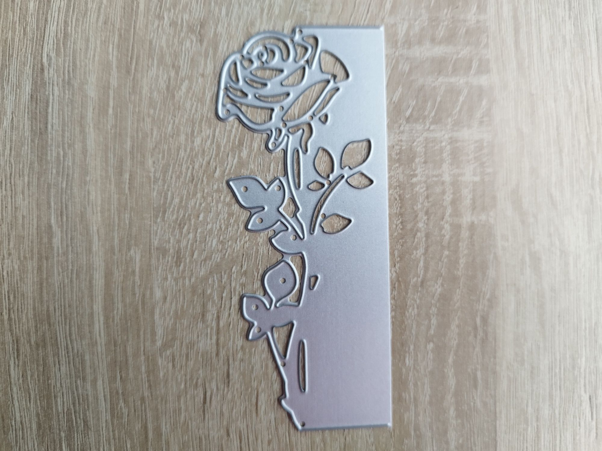 Wykrojnik szablon róża Scrapbooking