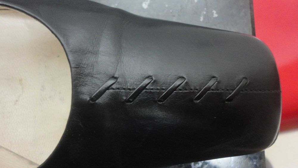 Sapatos de senhora em pele preto Bambi