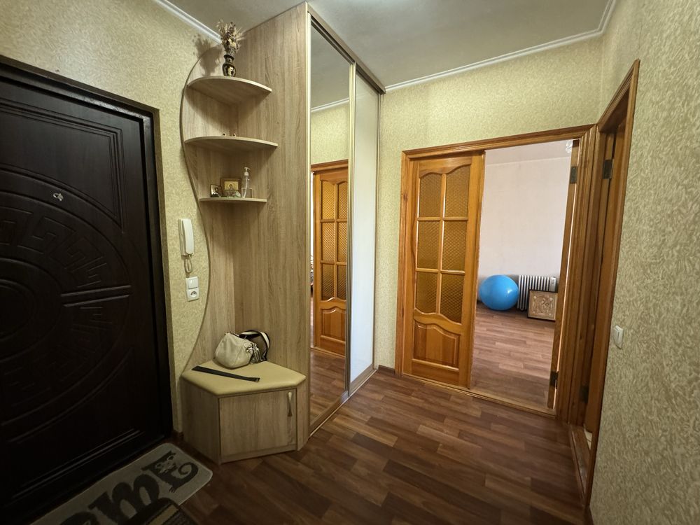 Продам 3 комнатную квартиру Северная Салтовка Метростроителей 29000