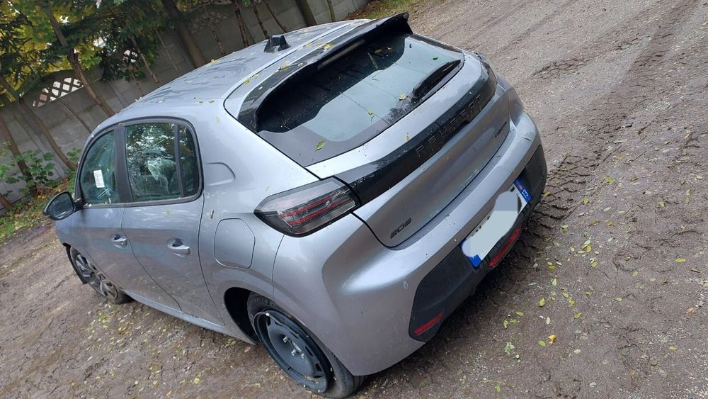 Peugeot 208 Peugeot 208 1.2 Hybryda