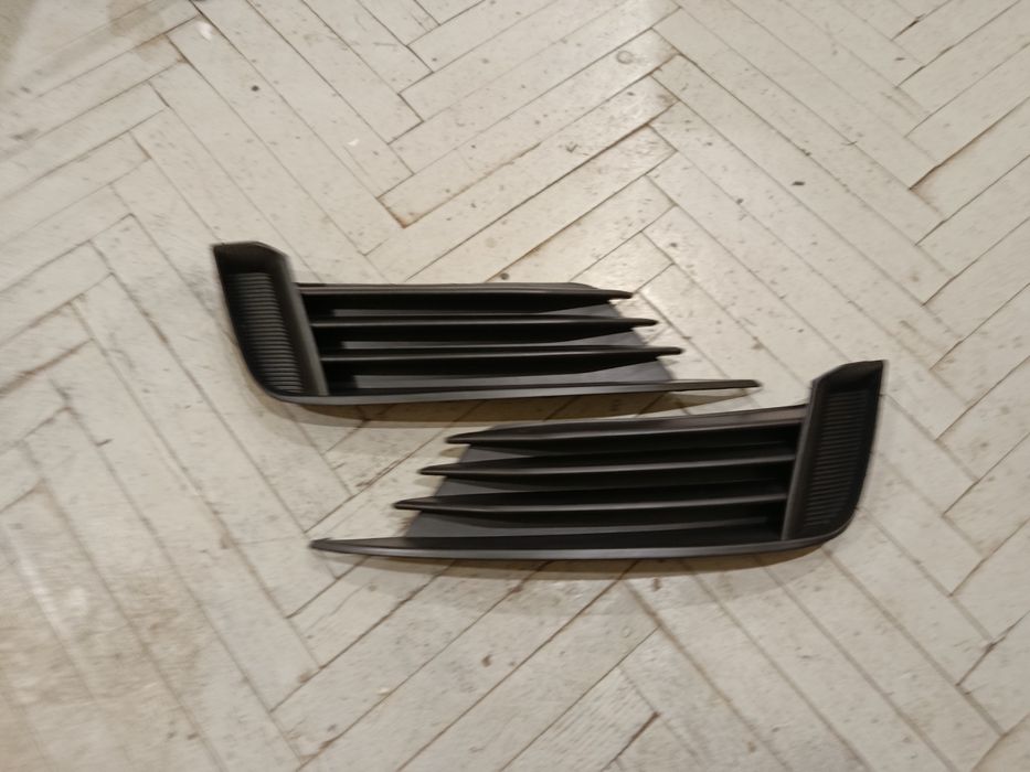 Audi A3 8V Решітка Переднього Бампера