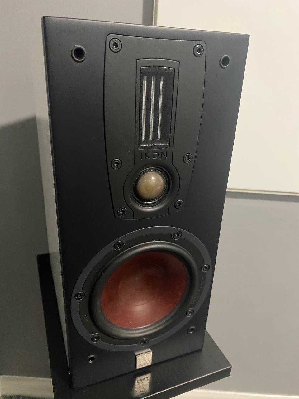 Акустична система DALI IKON 1 MK2 White + Vokal 2 MK2 + SUB MK2