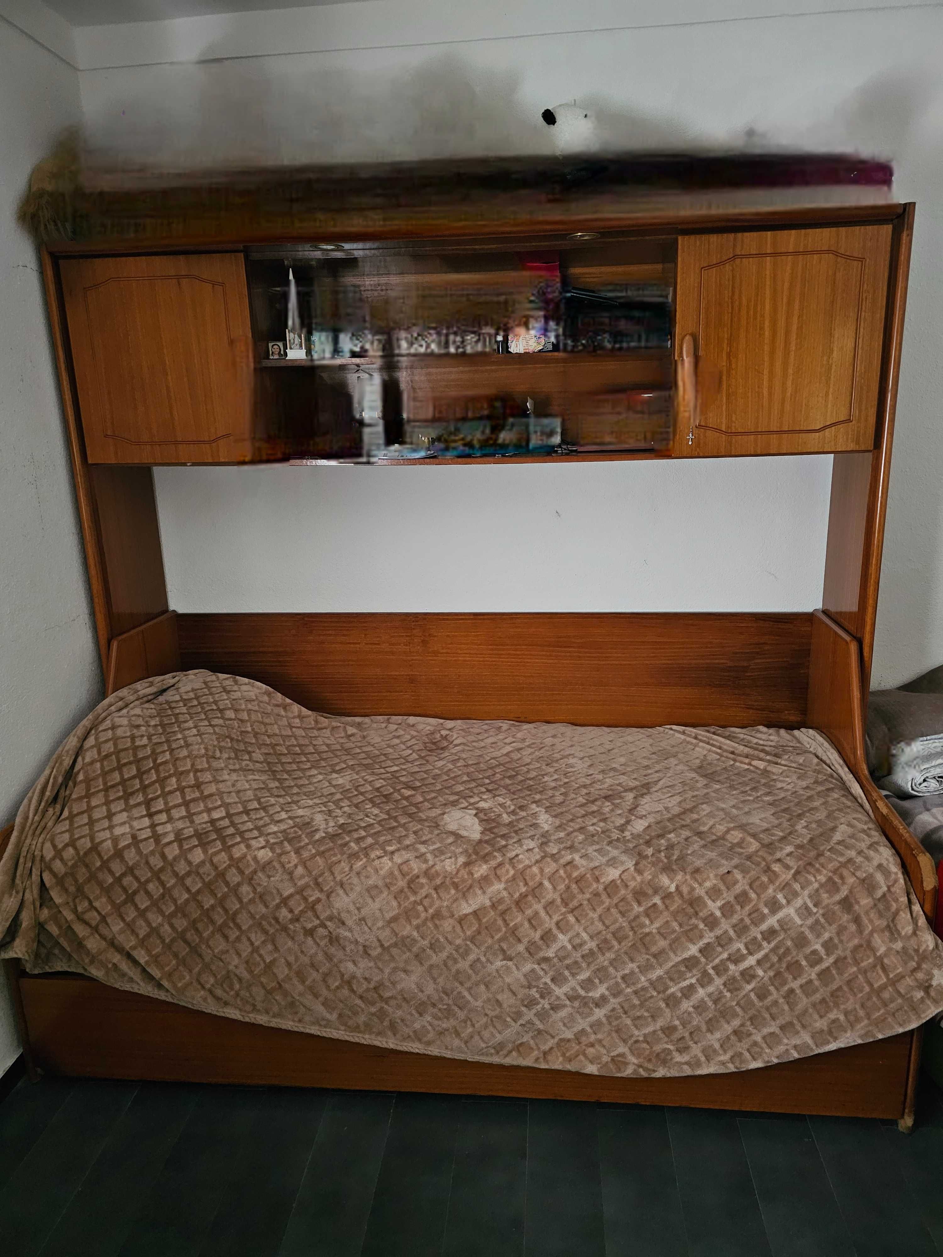 Cama com gavetão e  roupeiro
