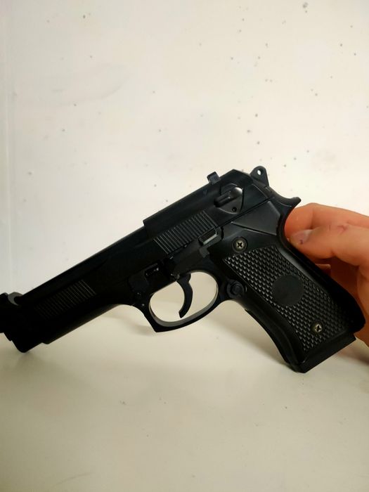 Réplica airsoft Beretta M9 - Venda Urgente