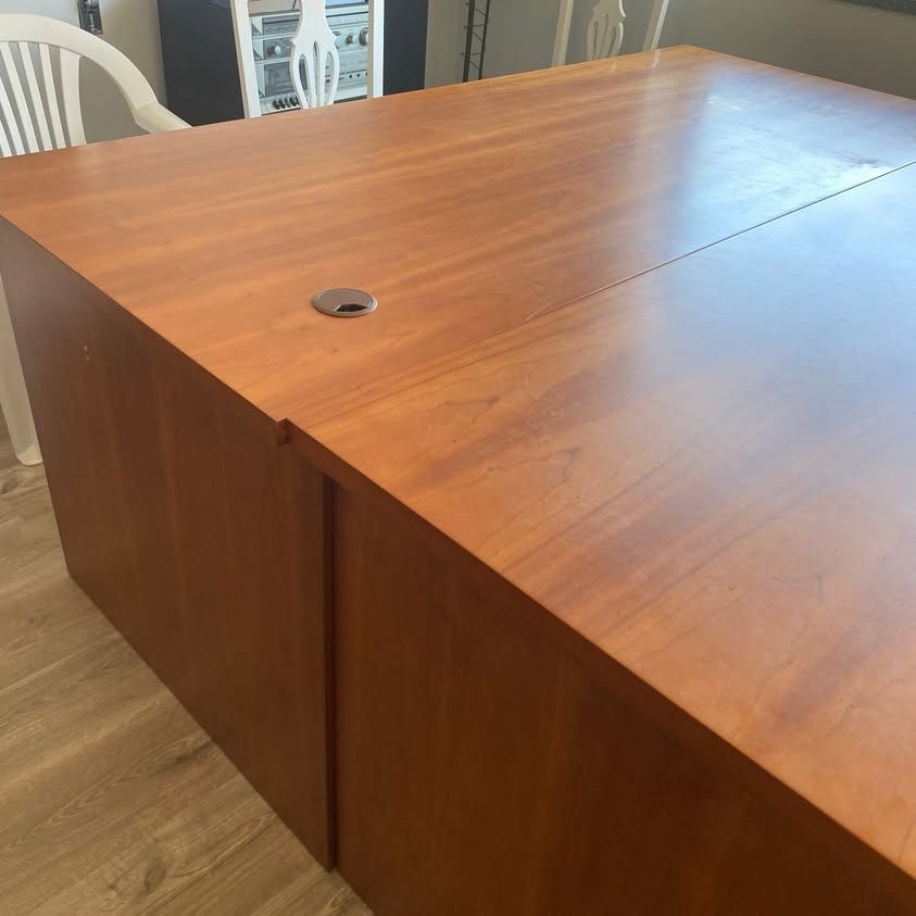 Conjunto de Secretárias em Madeira de Cerejeira – 180 x 80 cm