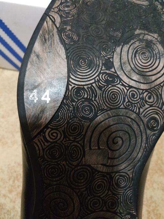 Стильные мужские туфли