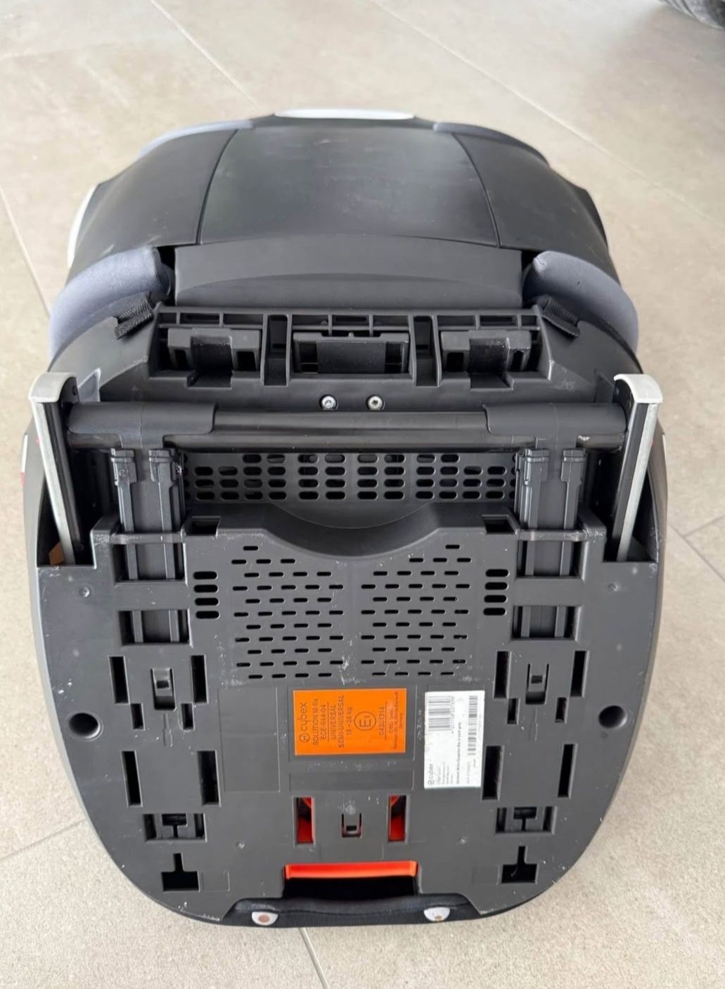 Cadeira auto CYBEX solution M-FIX