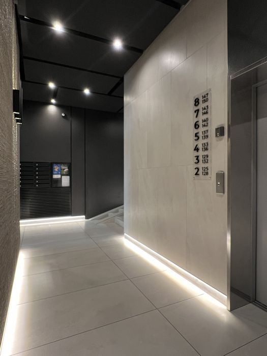 Продаж двокімнатна кв. в ЖК Файна Таун, з кухнею-вітальнею, не кутова