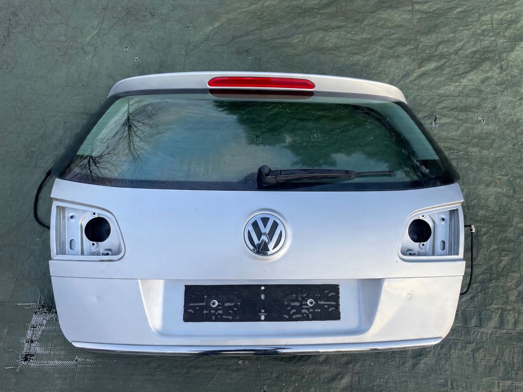 Klapa Bagażnika Tył Tylna Vw Passat B6 Kombi La7w