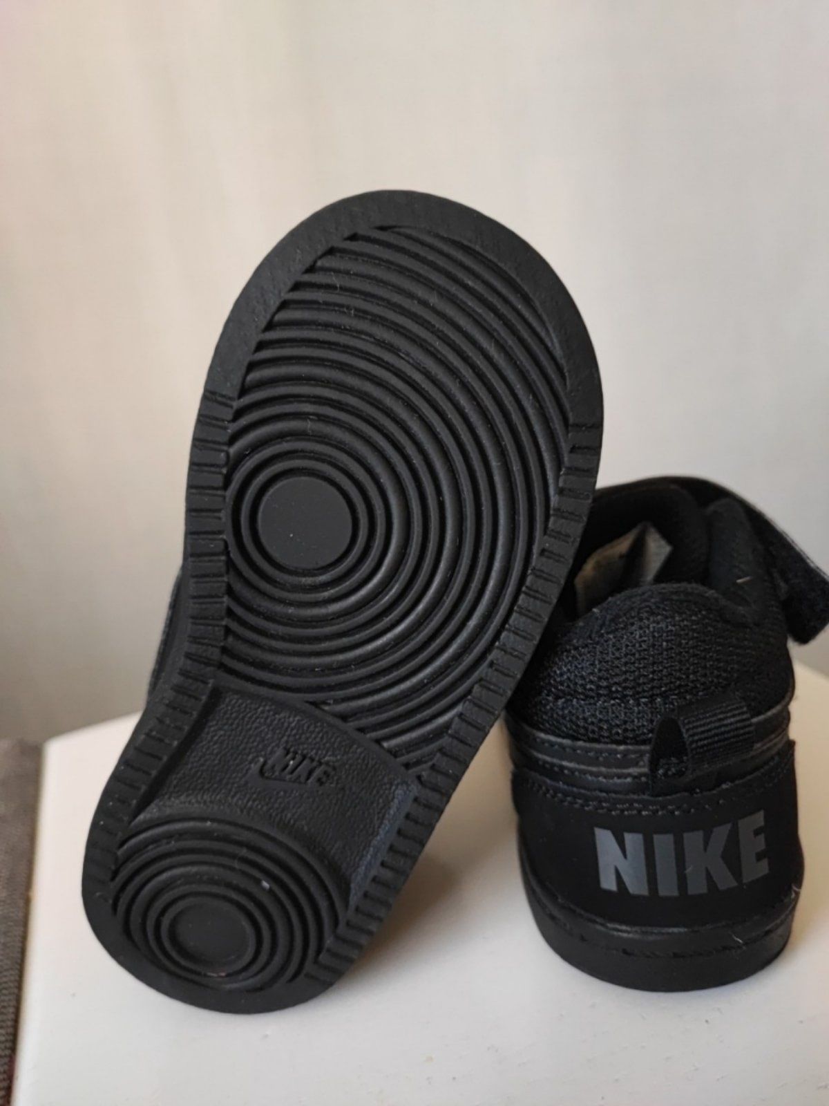 Кросівки Nike Court borough mid 870027-001