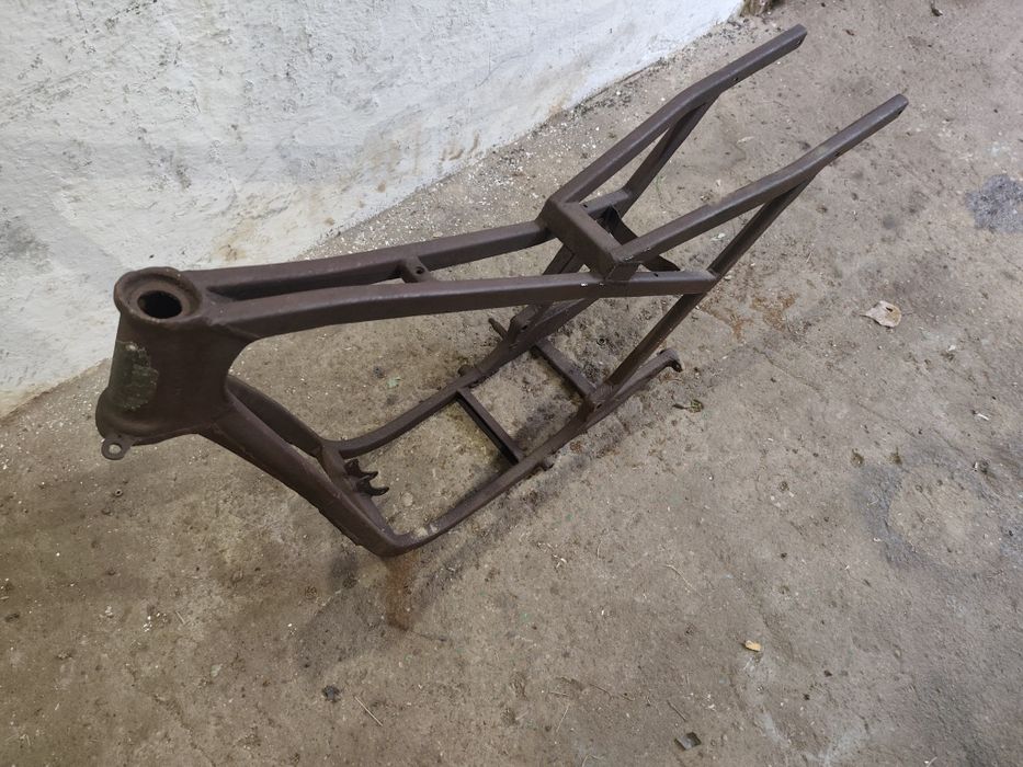 Dwie ramy wsk i wfm 125