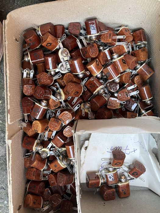 Продам мікросхеми і т.д різноманітного