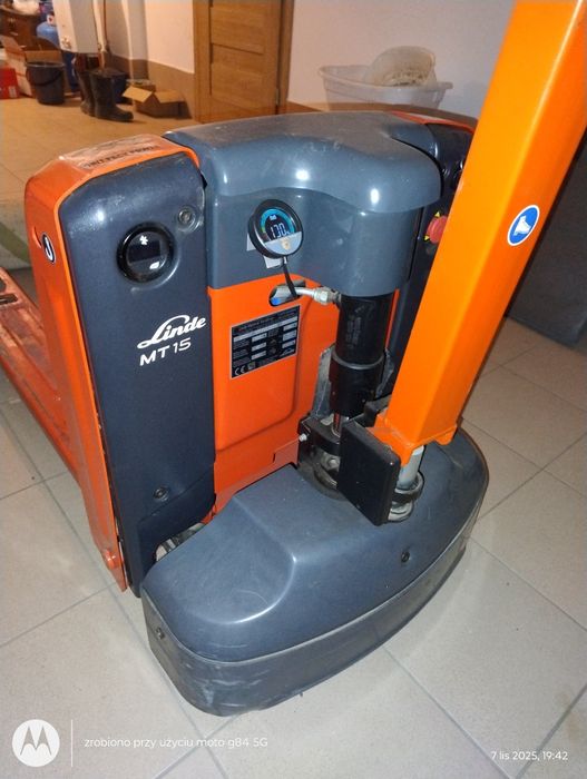 Paleciak elektryczny Linde mt15