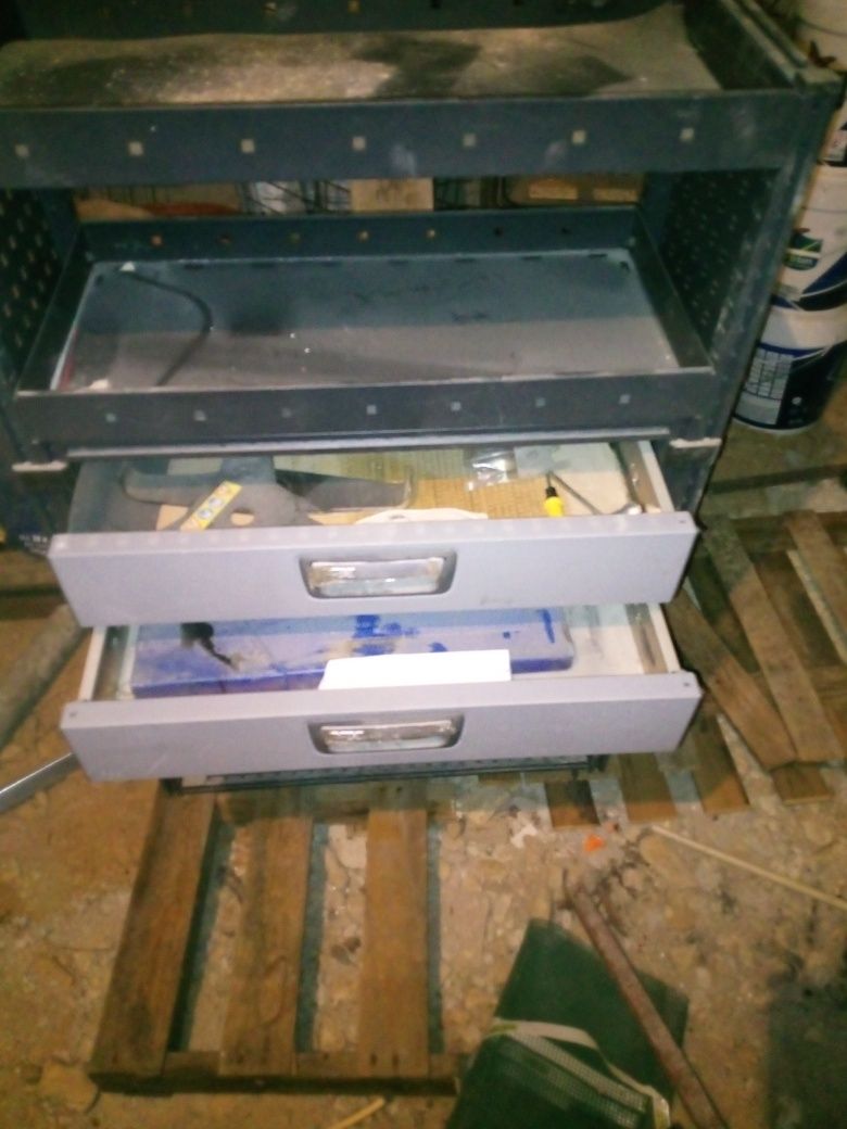 Armário para ferramentas