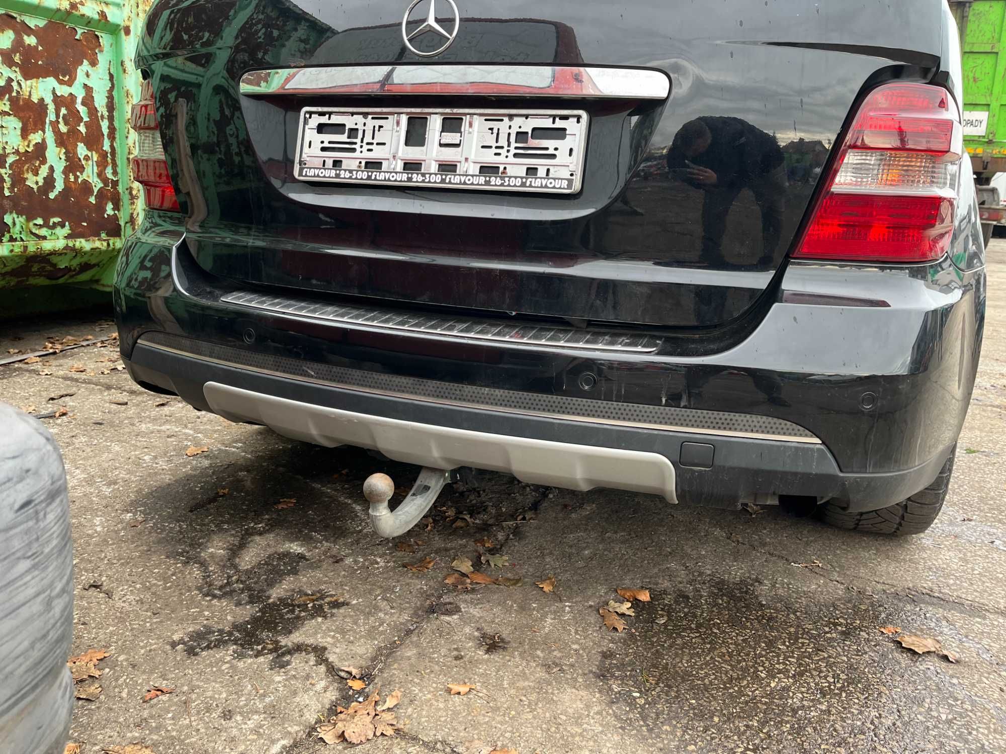 Zderzak tył tylny PDC 040 Mercedes ML W164