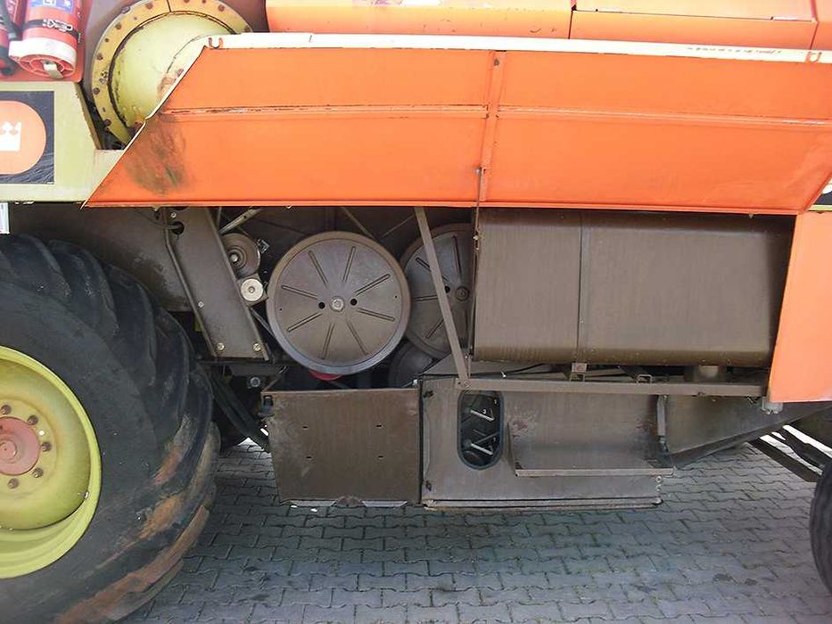 Зерноуборочный комбайн Dronningborg D 7200