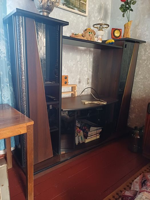 Тумба під телевізор