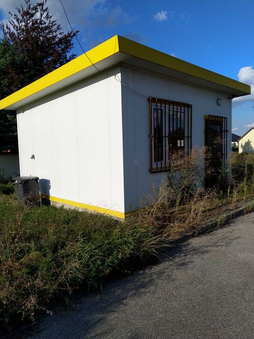 budynek z płyt prekonowych