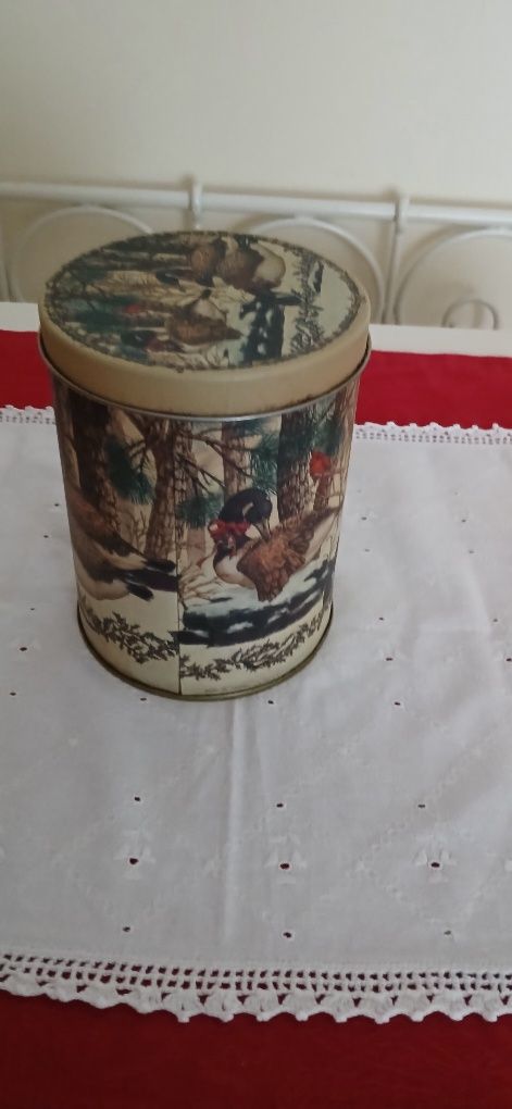 Lata antiga, usada