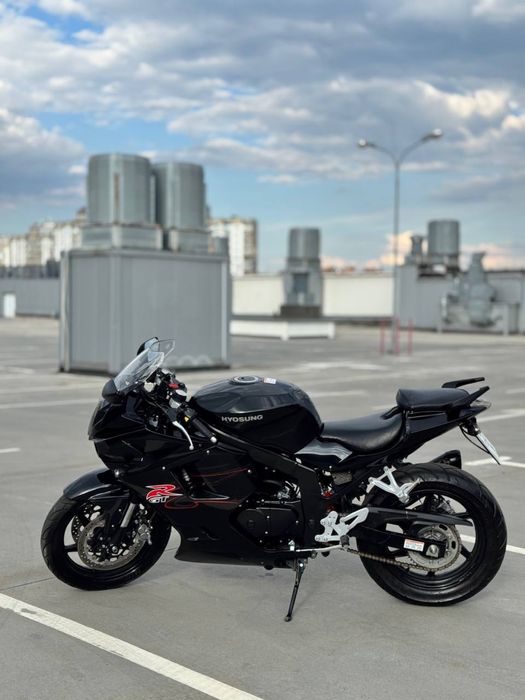 Hyosung GT 250R 2011. 16 тыс родной пробег. Идеальный. Инжекторный