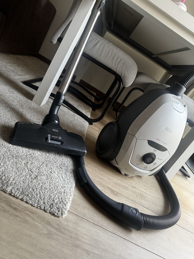 Aspirador AEG VX8.2 Silence