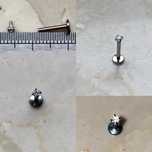 Labret 8 mm kolczyk 2 mm unisex piercing 16 G tytan