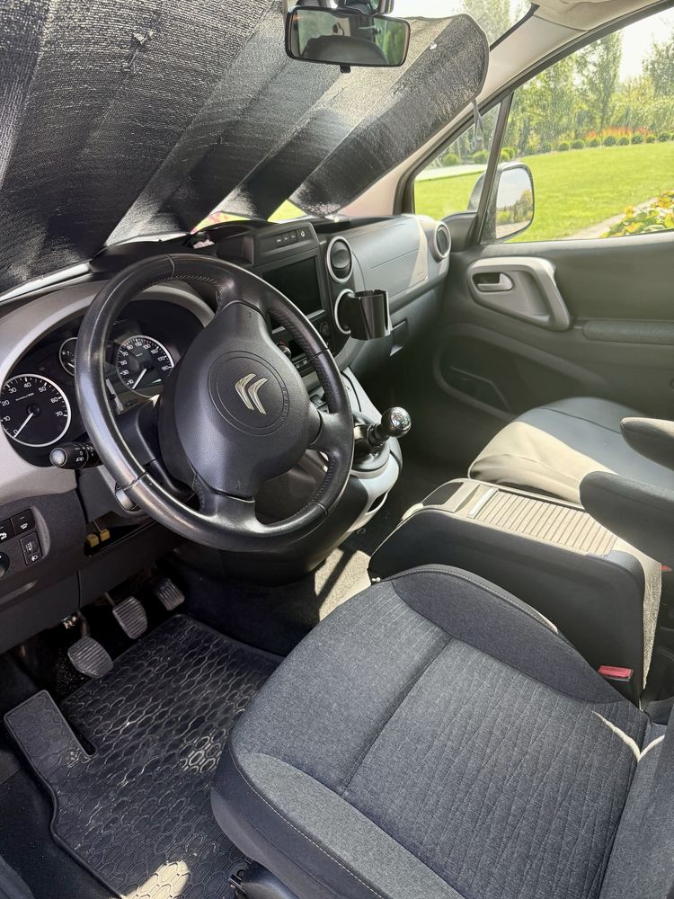 Citroen berlingo 1,6 hdi 120km rok 2015r 6 skrzynia